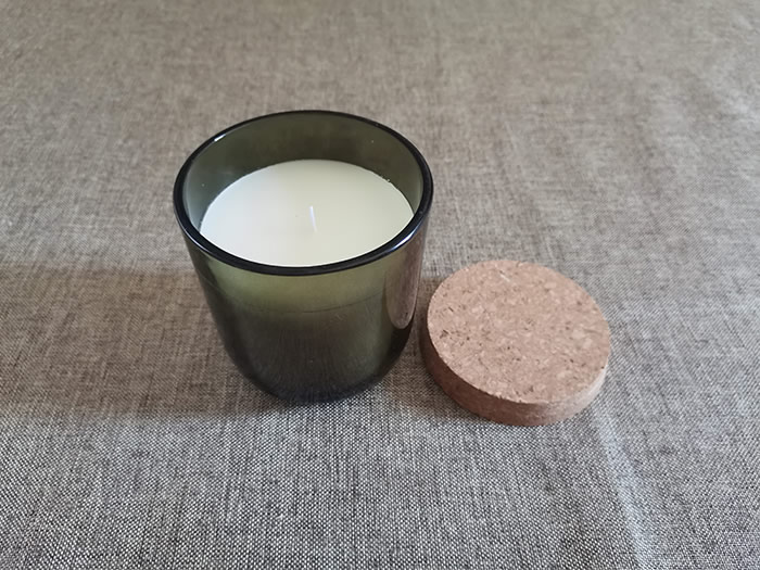 scented jar candle