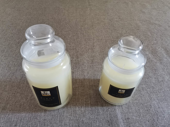 scented jar candle