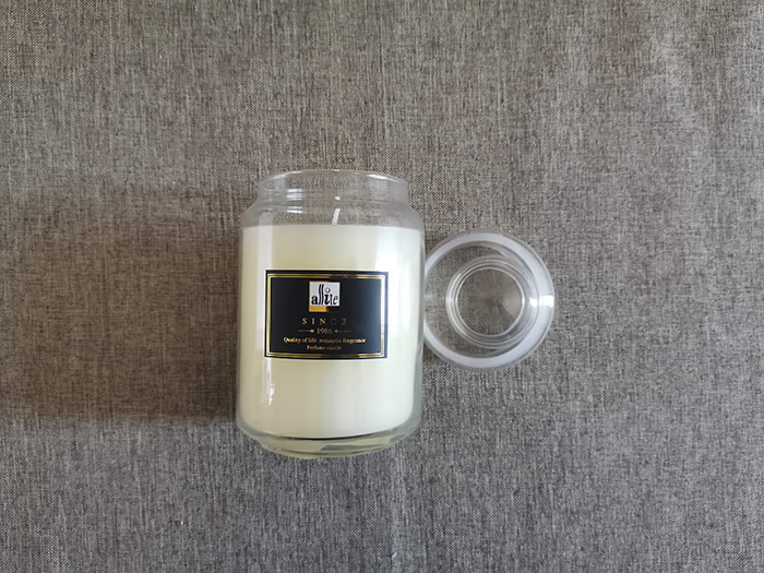 scented jar candle