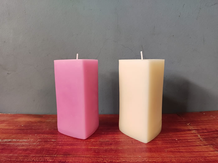 heart shape design pillar candles