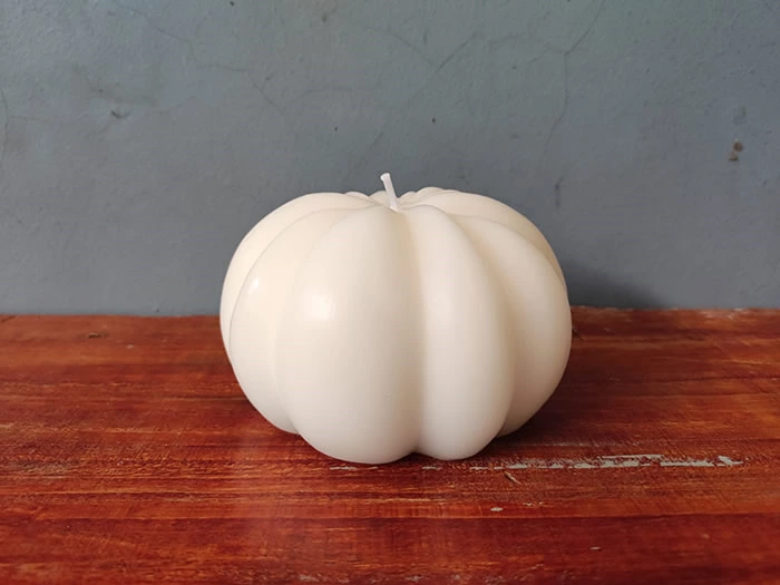 pumpkin shaped design candle
