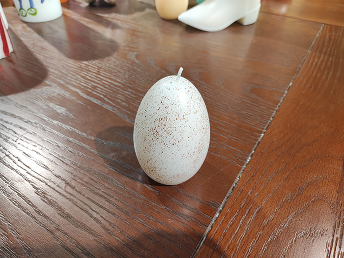 speckled easter egg candle